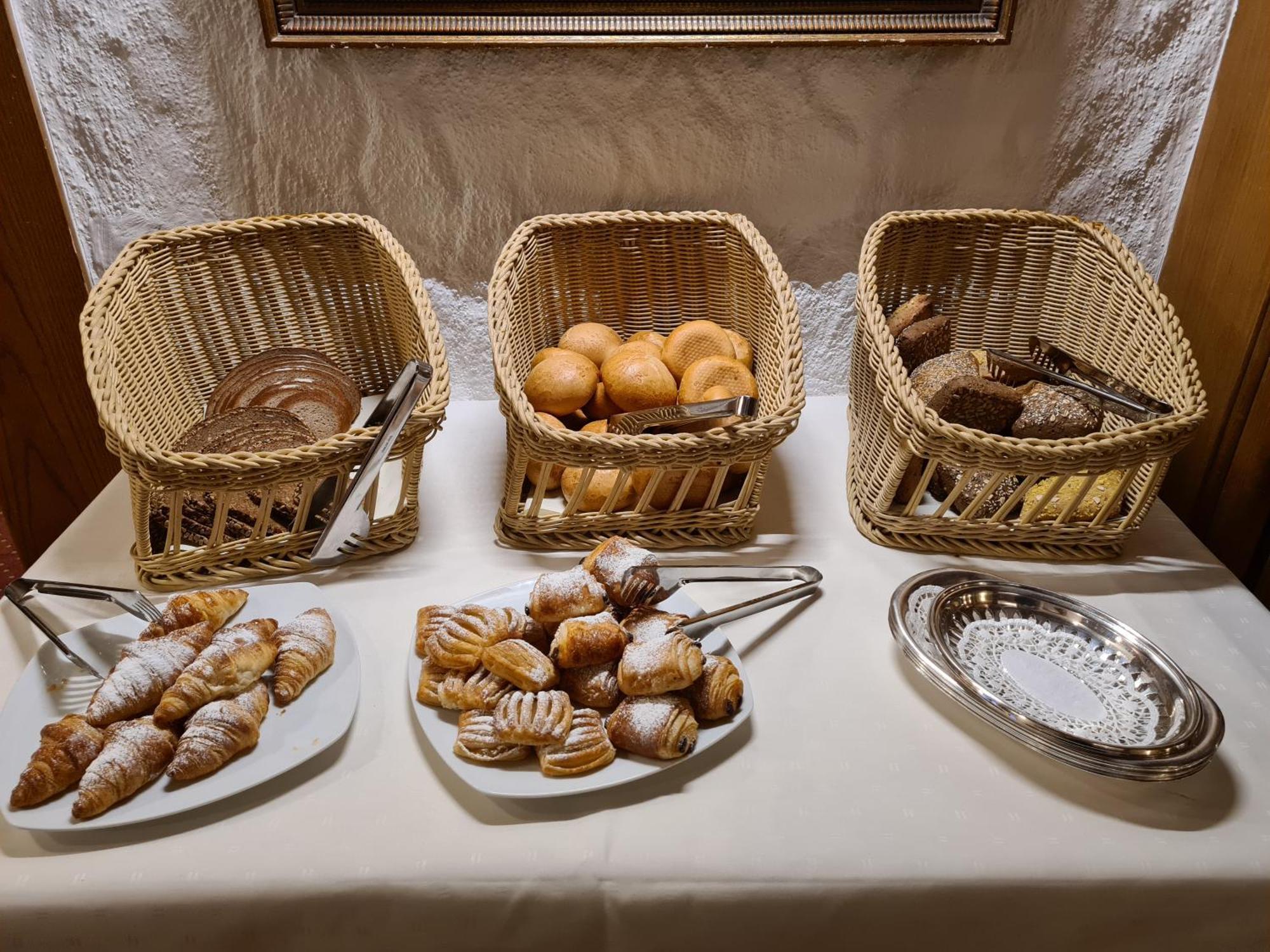 Hotel-Restaurant Kunz Pirmasens Ngoại thất bức ảnh