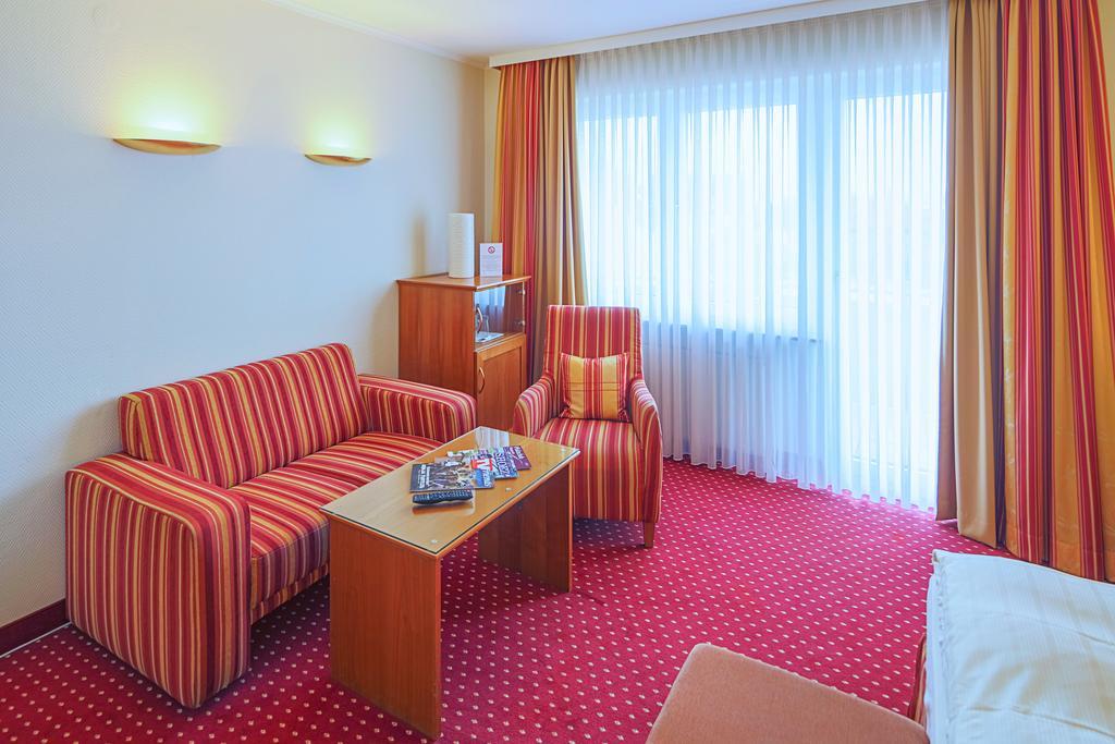 Hotel-Restaurant Kunz Pirmasens Ngoại thất bức ảnh