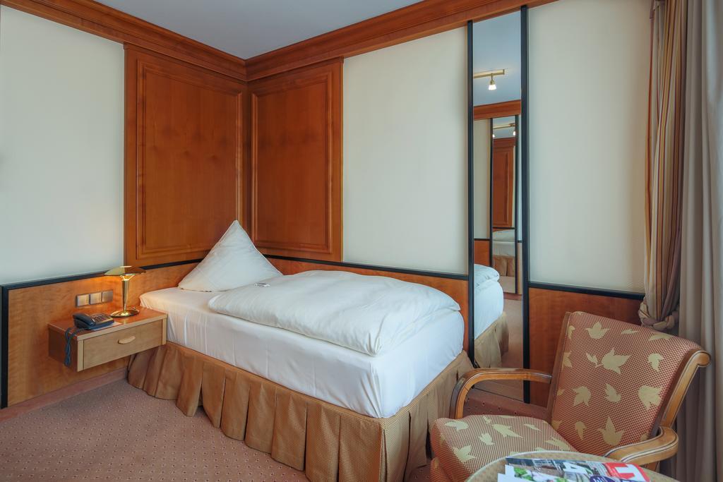 Hotel-Restaurant Kunz Pirmasens Ngoại thất bức ảnh