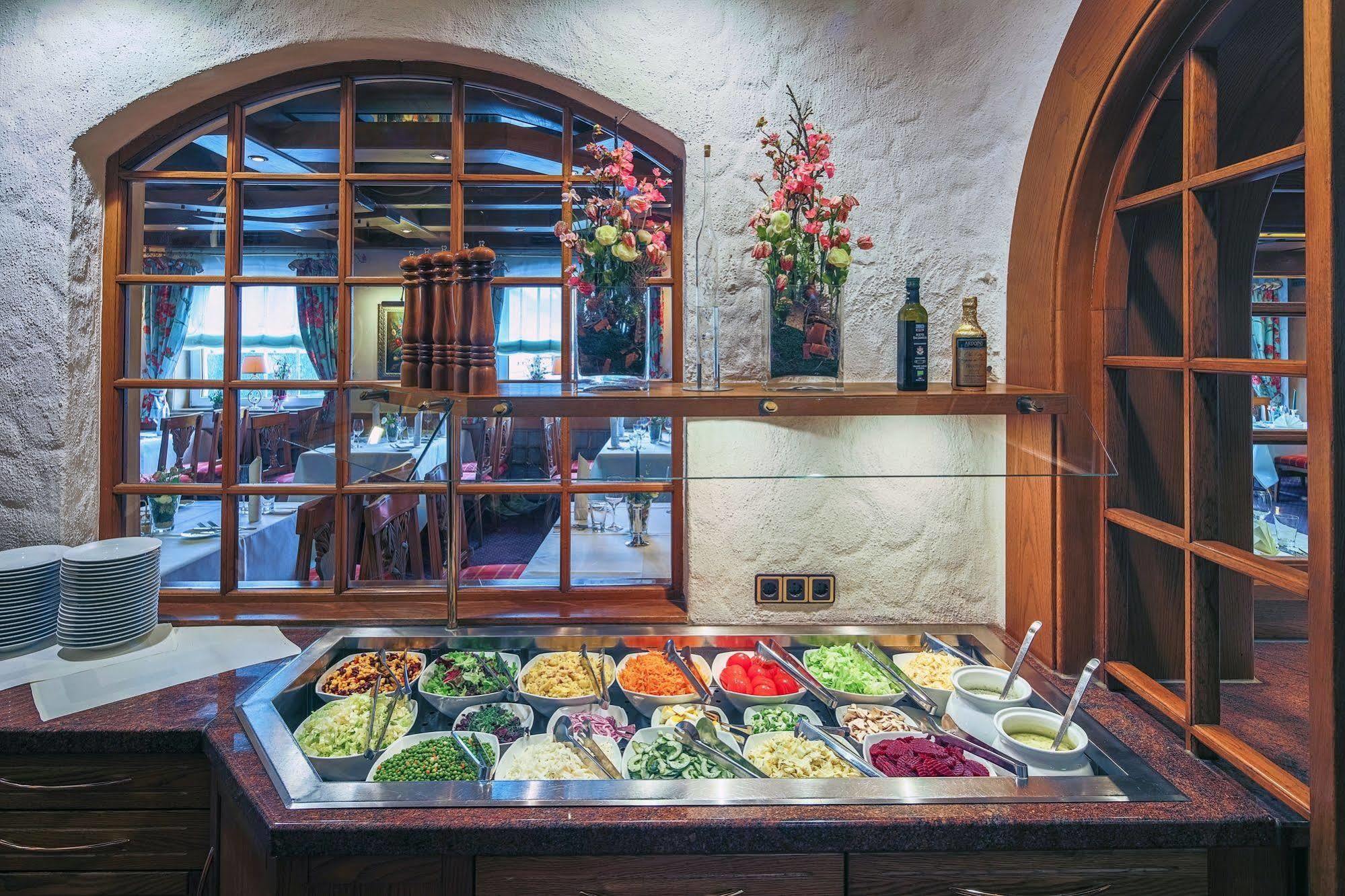Hotel-Restaurant Kunz Pirmasens Ngoại thất bức ảnh