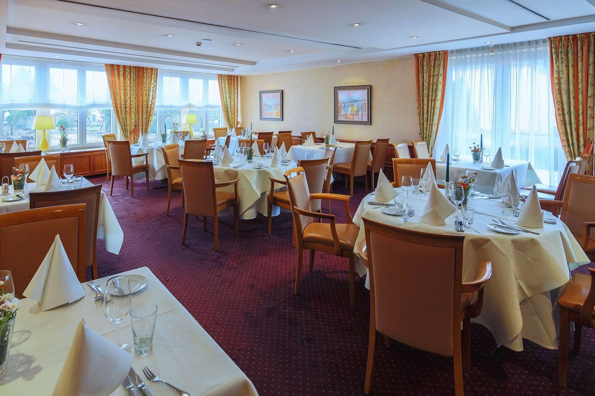 Hotel-Restaurant Kunz Pirmasens Ngoại thất bức ảnh