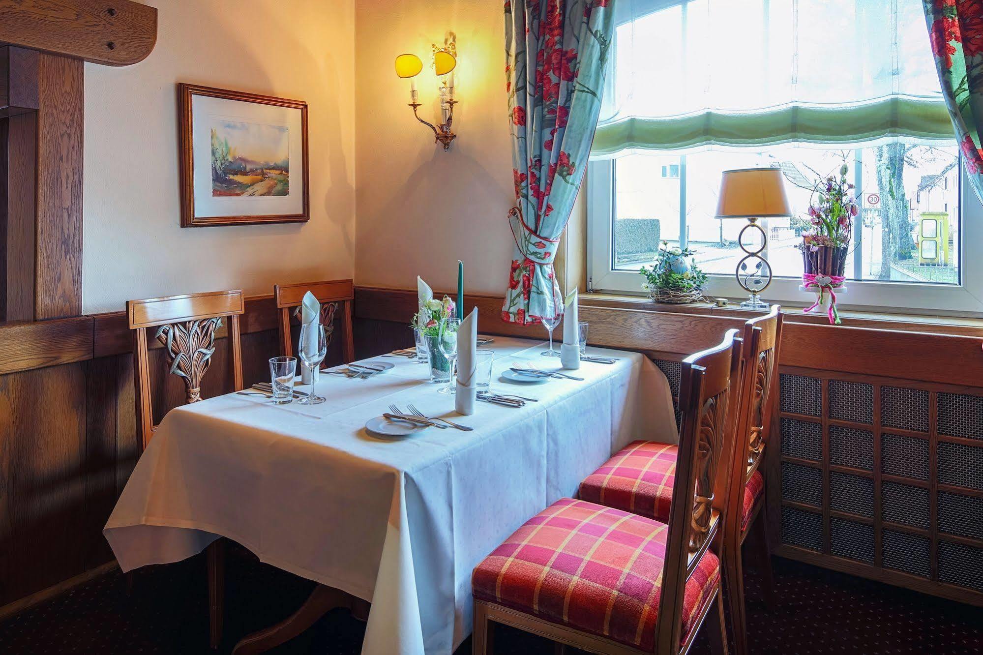 Hotel-Restaurant Kunz Pirmasens Ngoại thất bức ảnh