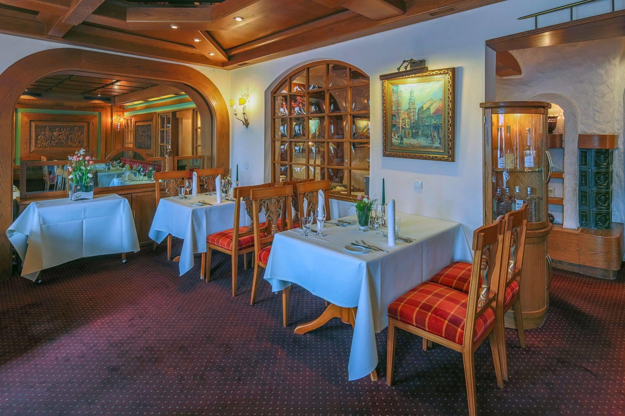 Hotel-Restaurant Kunz Pirmasens Ngoại thất bức ảnh
