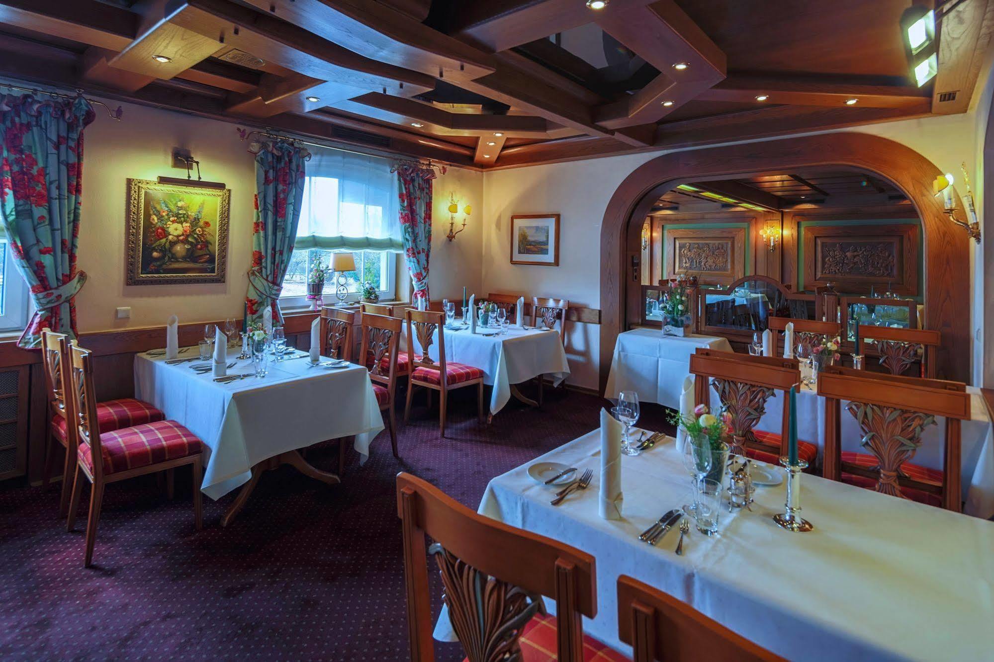 Hotel-Restaurant Kunz Pirmasens Ngoại thất bức ảnh