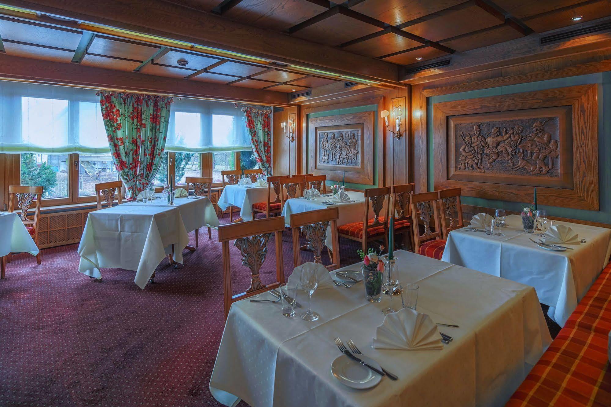 Hotel-Restaurant Kunz Pirmasens Ngoại thất bức ảnh