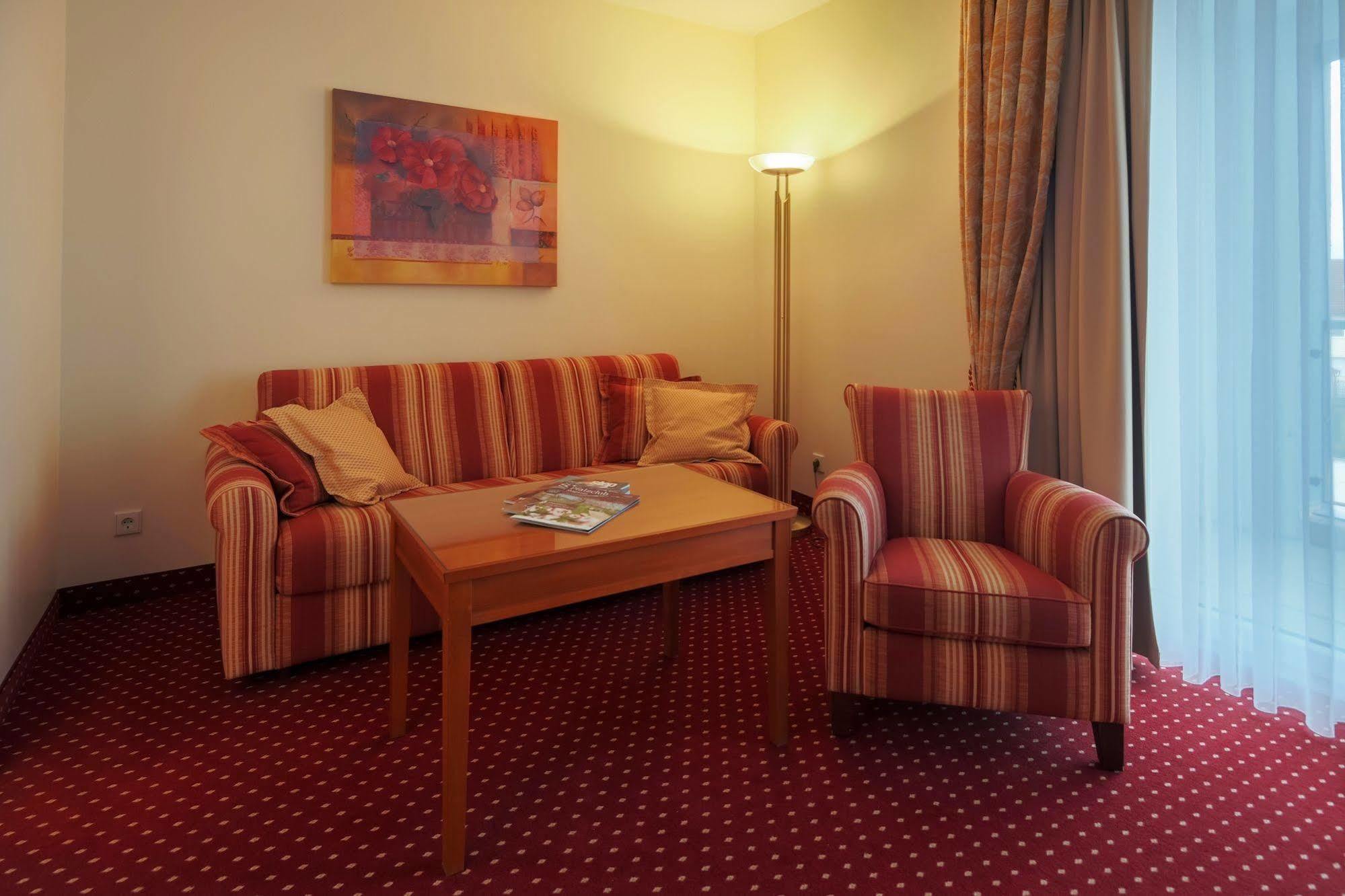 Hotel-Restaurant Kunz Pirmasens Ngoại thất bức ảnh