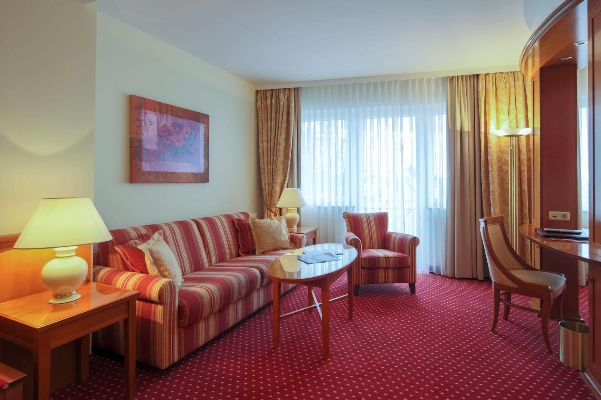 Hotel-Restaurant Kunz Pirmasens Ngoại thất bức ảnh